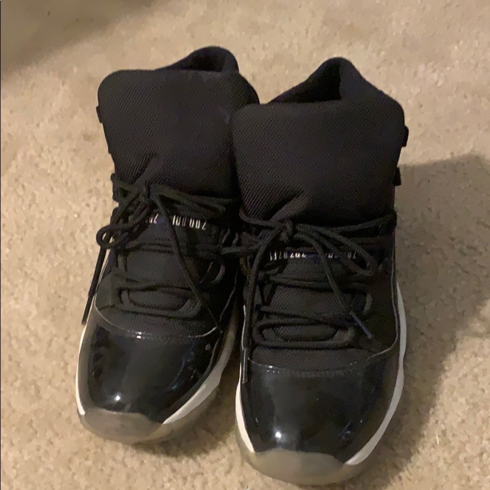 Jordan retro 11s space jams